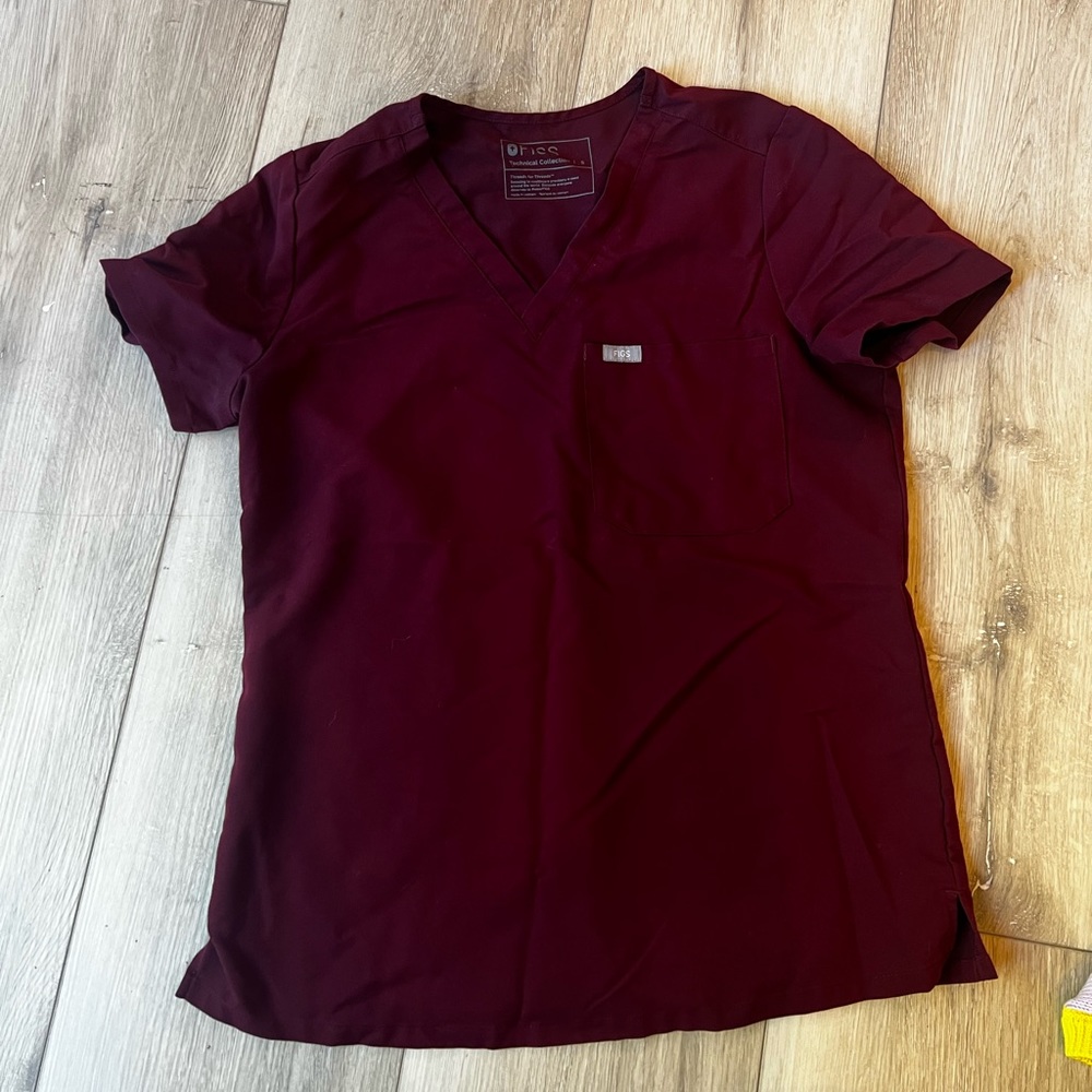 Figs Catarina One Pocket scrub top